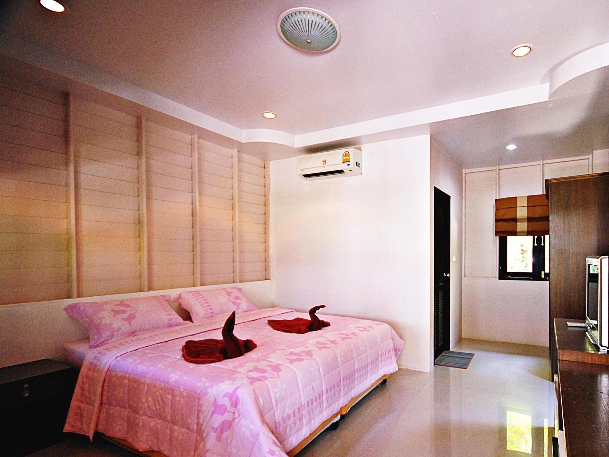 Haad Yao Bungalows Exterior photo